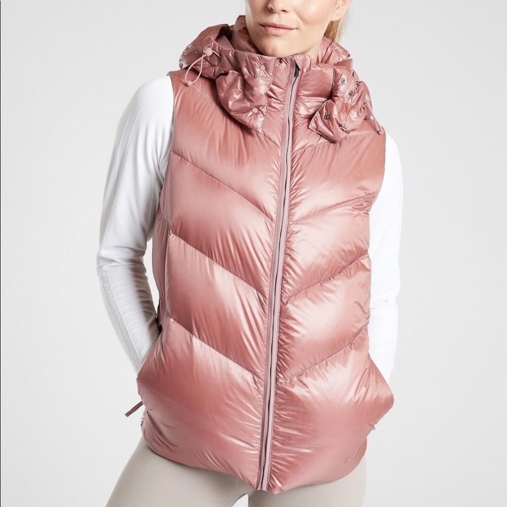 NWT Athleta Lofty Down Vest Dogwood Mauve M-Tall - Picture 3 of 8